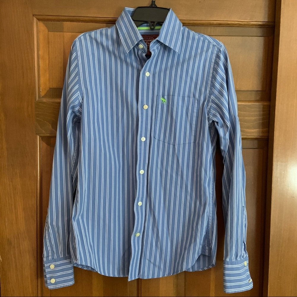 Abercrombie & Fitch striped muscle button down